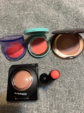 Almost New 5 Item Luxury Blush Bundle w/ Kosas, MAC, Charlotte Tilbury, Sweed